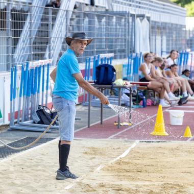 ajbo_20250705_165302_0061.jpg ajbo_20250705_165302_0061.jpg