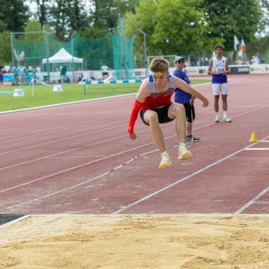 ajbo_20250705_190040_0148.jpg ajbo_20250705_190040_0148.jpg